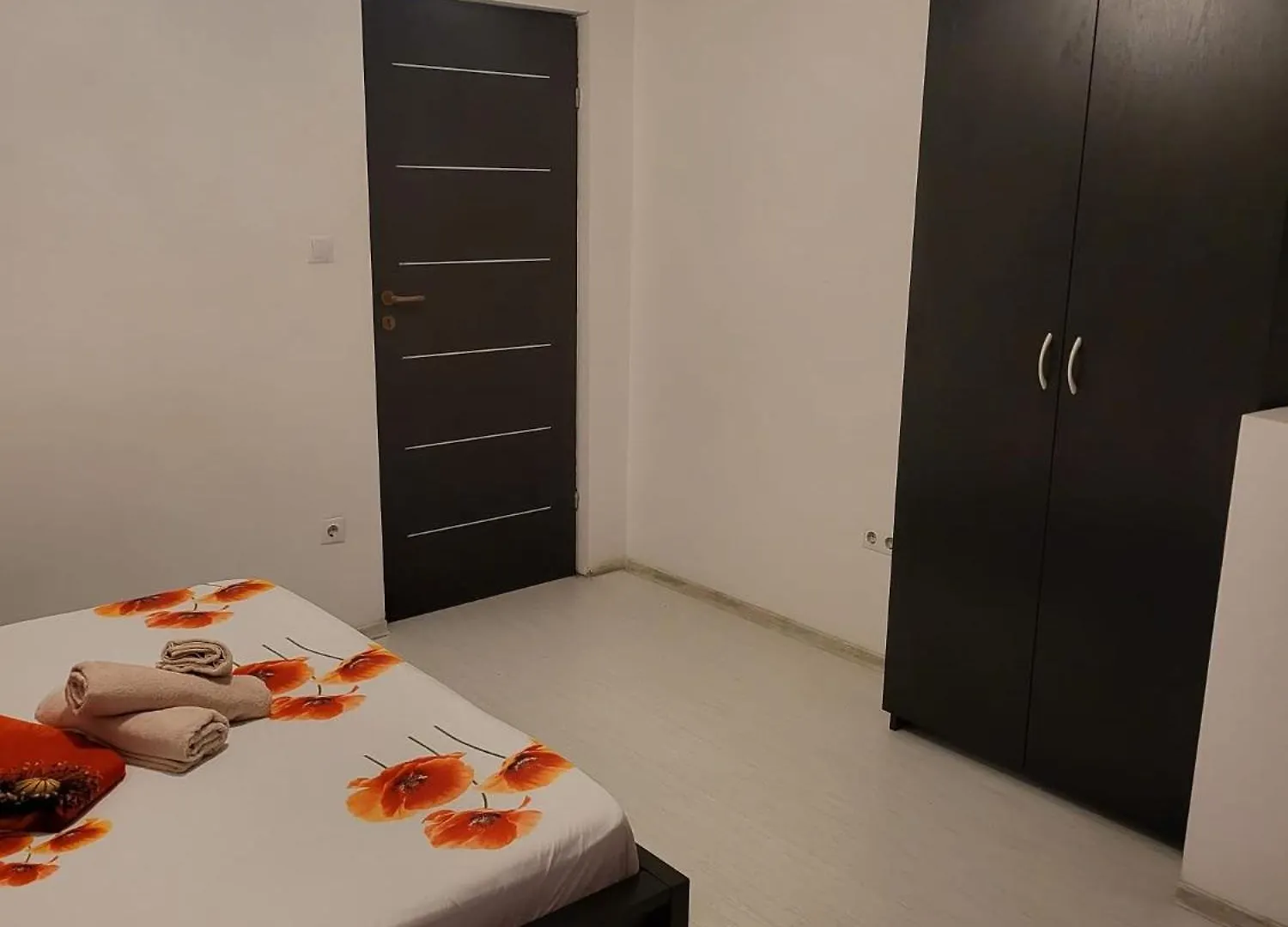 Апартаменты Enzso Residence Ap 2 Cam,Piata Natiunile Unite, Nr3-5,Bloc B2, Sc2, Et 1, Ap34 Бухарест